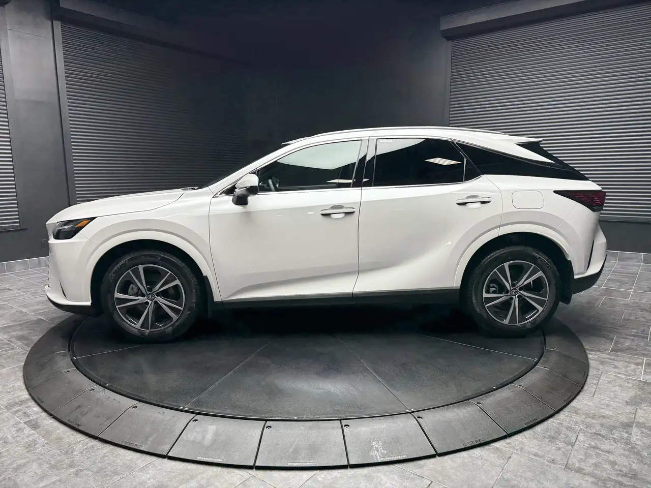 Lexus RX снимка Lexus RX