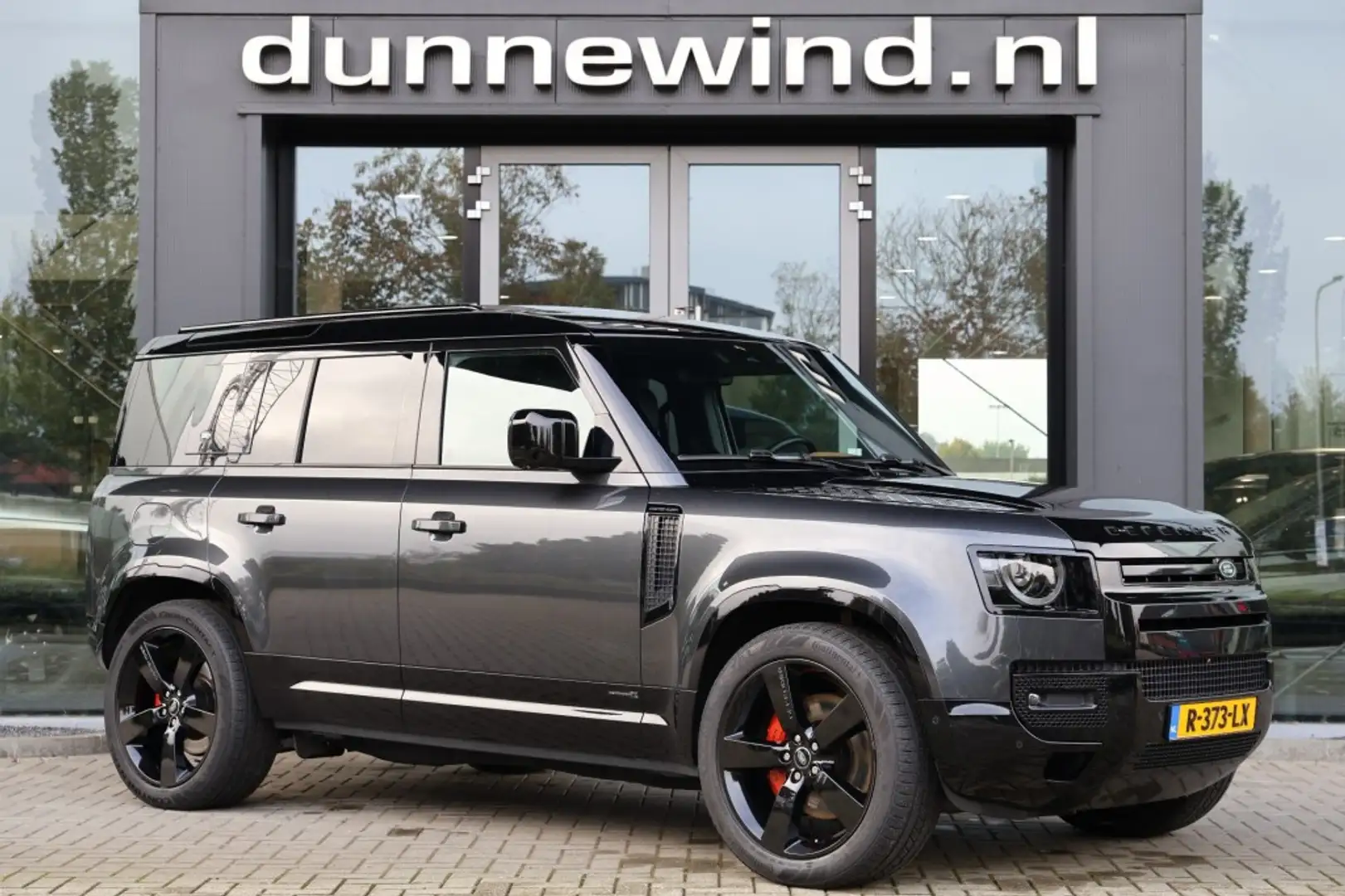 Land Rover Defender 3.0 D300 110 X HUD*PANO*MERIDIAN*NL-AUTO*KEYLESS*M Grau - 1