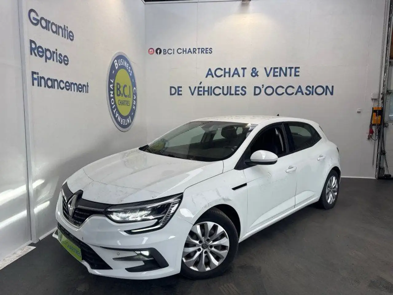 Renault Megane IV STE 1.5 BLUE DCI 95CH AIR NAV