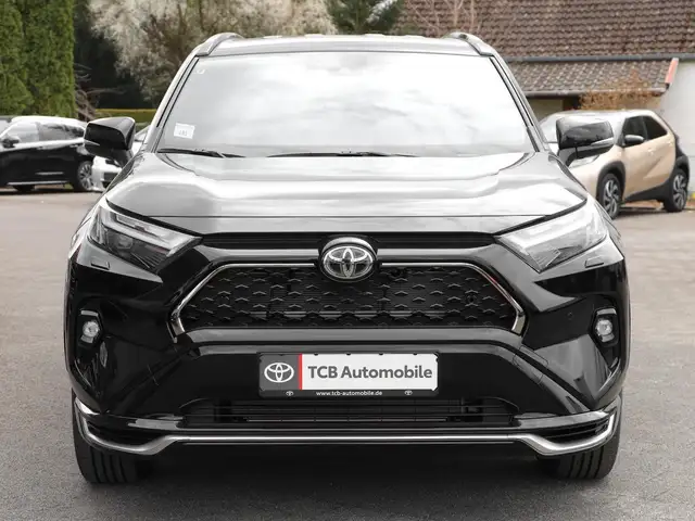 Toyota Rav4 view 5