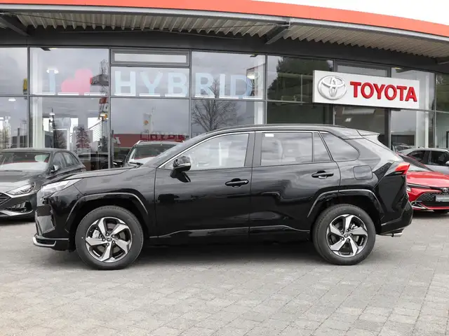 Toyota Rav4 view 3