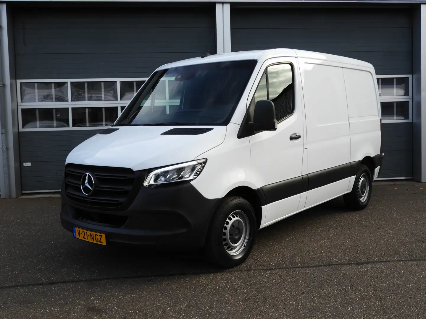 Mercedes-Benz Sprinter 315 1.9 CDI L1H1 RWD AUT | LED | 360° | NAV | DIST Wit - 1
