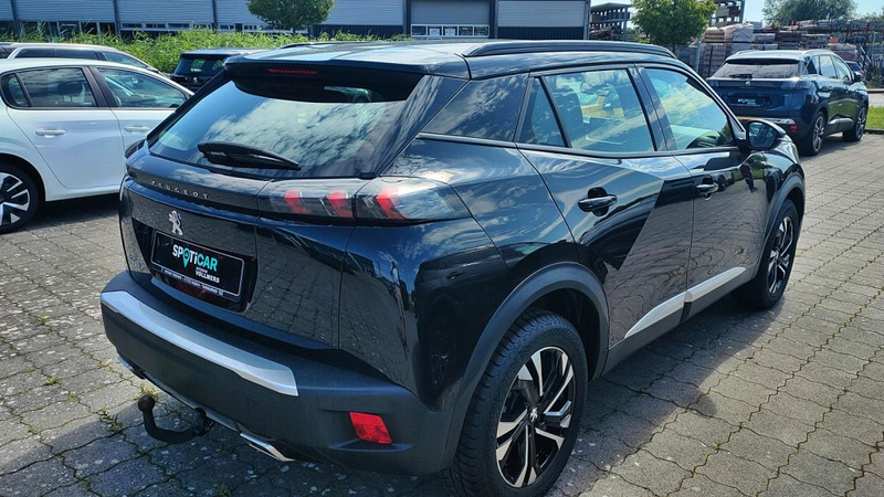 Peugeot 2008 PureTech 130 Allure; Navi+SHZ+LED+EPH — photo 6