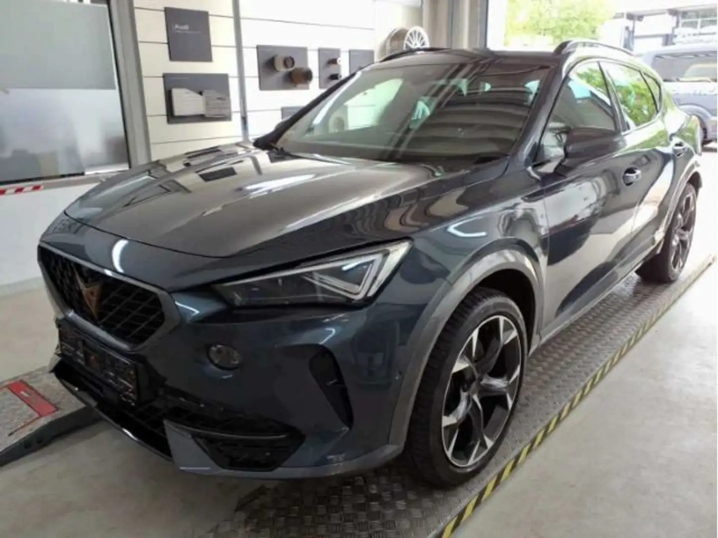 CUPRA Formentor VZ 2.0 TSI 4Drive ACC*AHK*PDC*TopView* Grau - 2