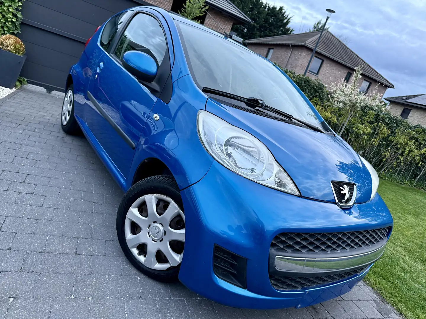 Peugeot 107 1.0i * 83.000 Km * État Neuf * CT OK * CAR PASS ! - 1
