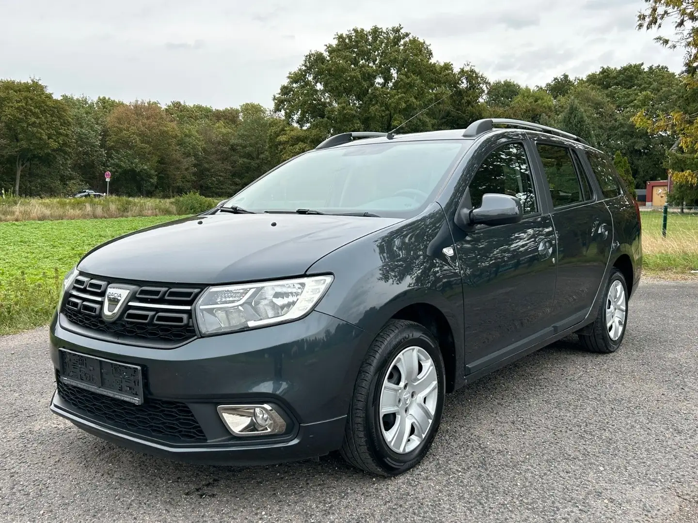 Dacia Logan MCV SCe 75 Kombi Comfort Navi Klima AHK Gris - 1