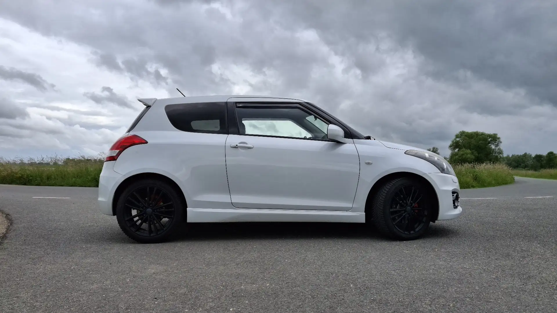Suzuki Swift 1.6 Sport - 2