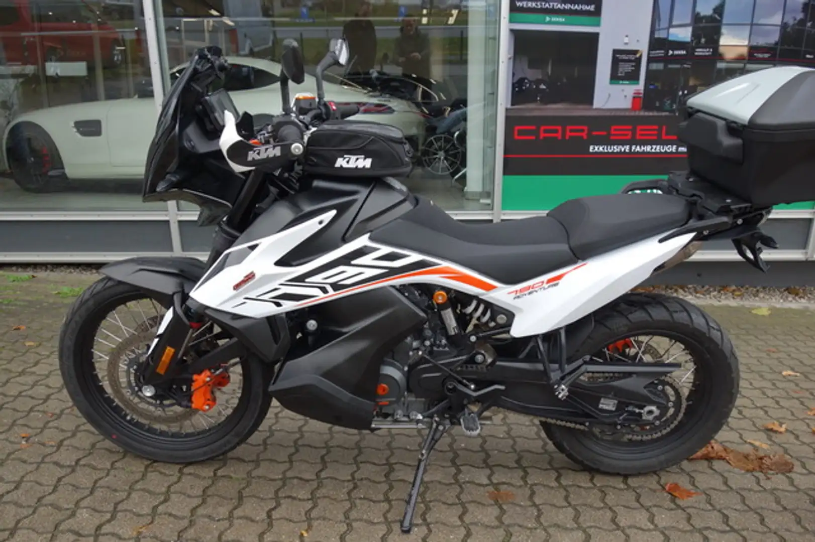 KTM 790 Adventure AKRAPOVIC/1.HAND/SHZG Blanc - 1