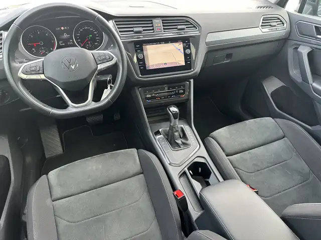 Volkswagen Tiguan view 12