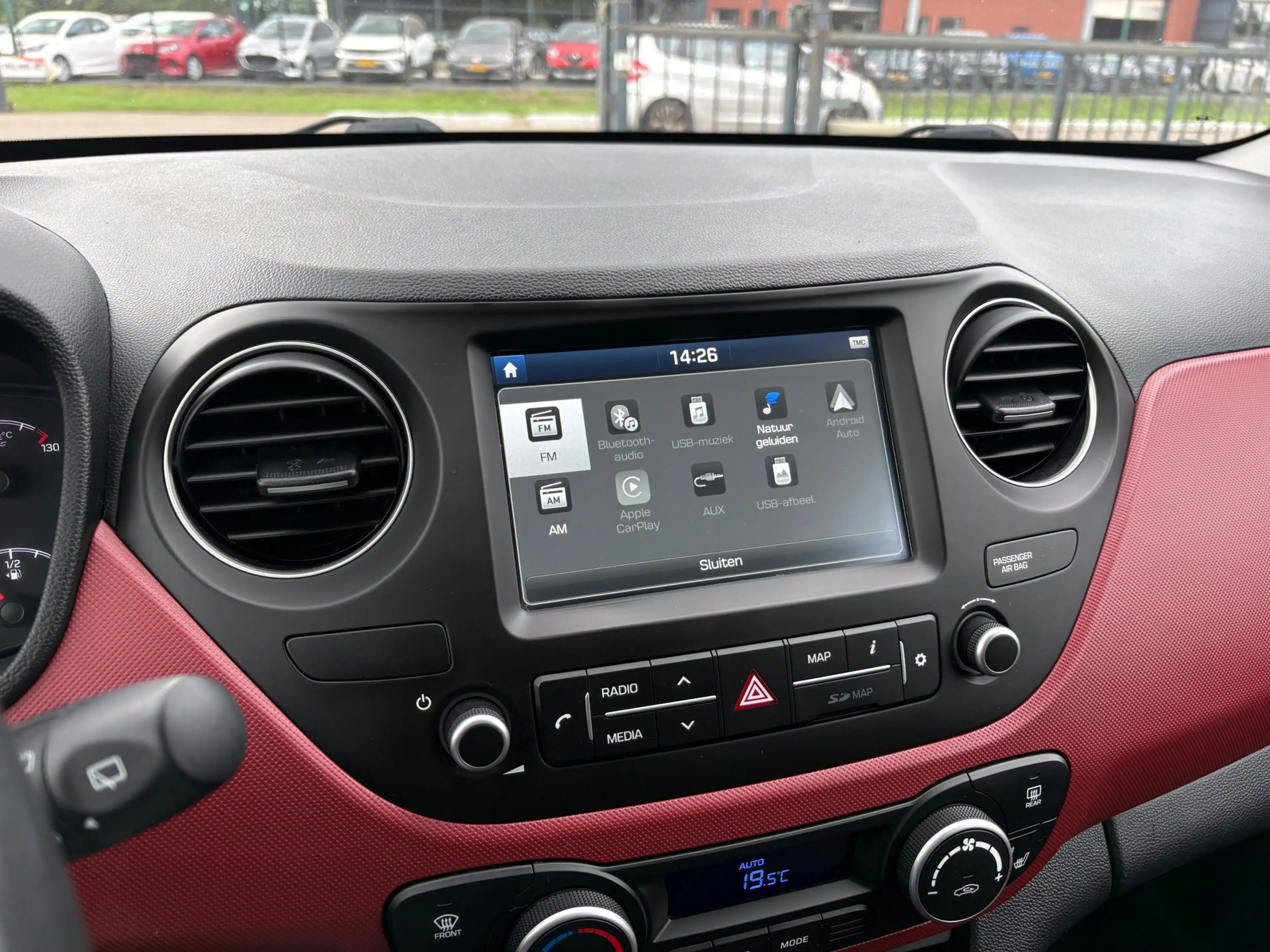 Hyundai i10 1.0i Premium Stoelverwarming, Climate, Apple Carpl — photo 17