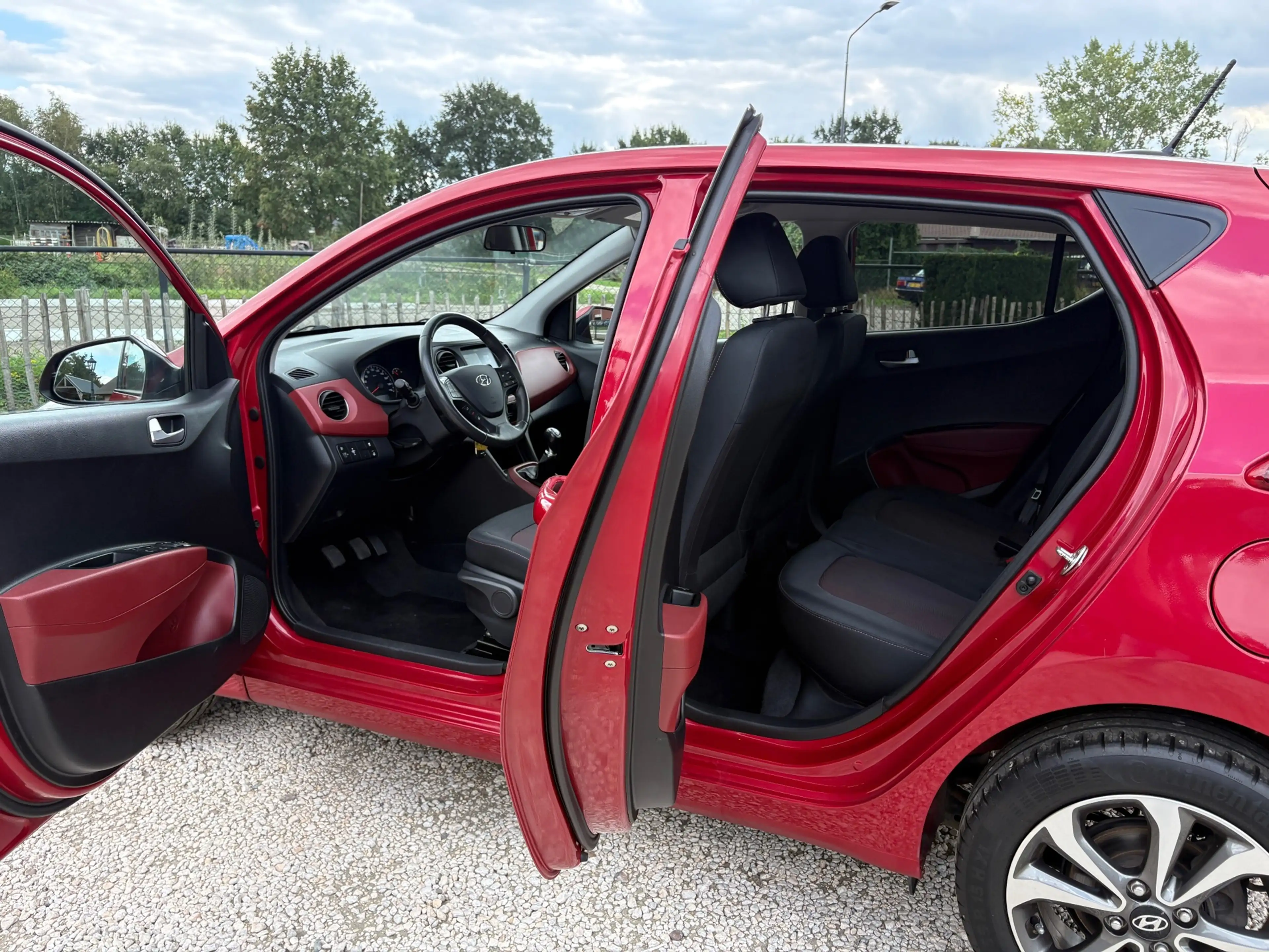 Hyundai i10 1.0i Premium Stoelverwarming, Climate, Apple Carpl — photo 8