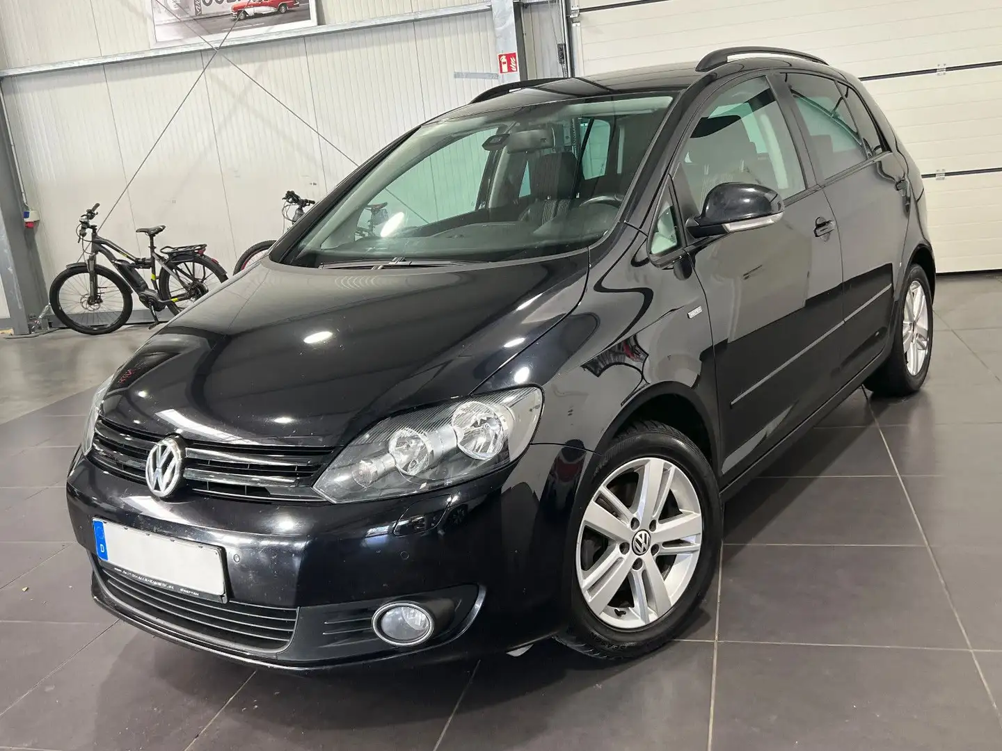 Volkswagen Golf Plus VI 1.6 TDI **AHK*SHZ*PDC*Klima*Temp.** Schwarz - 1