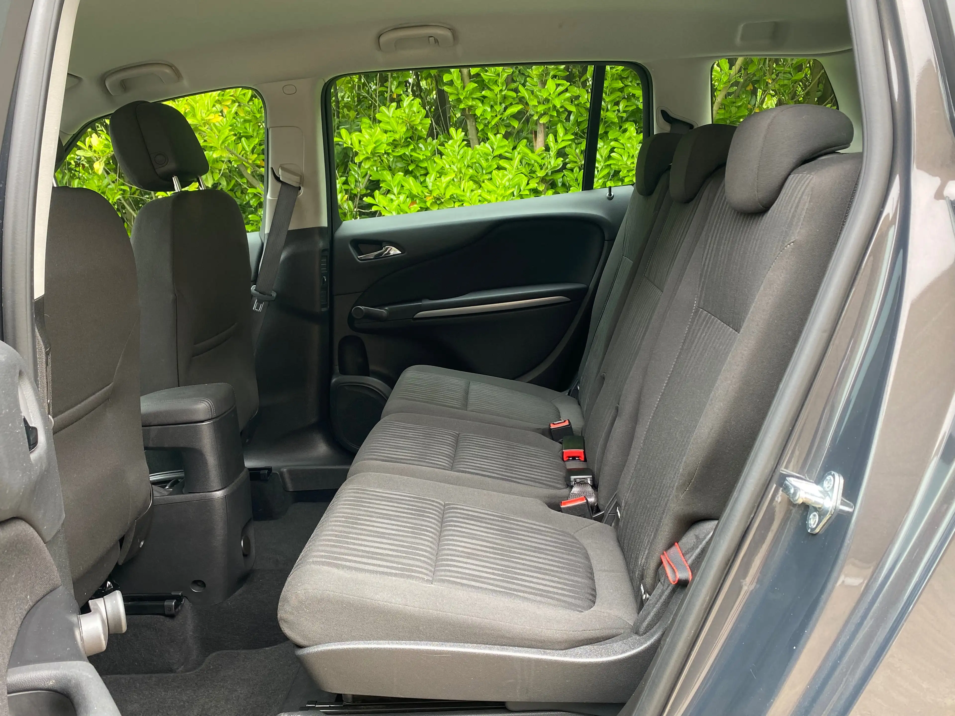 Opel Zafira Tourer 1.4 Turbo CLIM - NAVI - FULL CARNET - 1 MAIN - GARANTIE!!! — photo 8