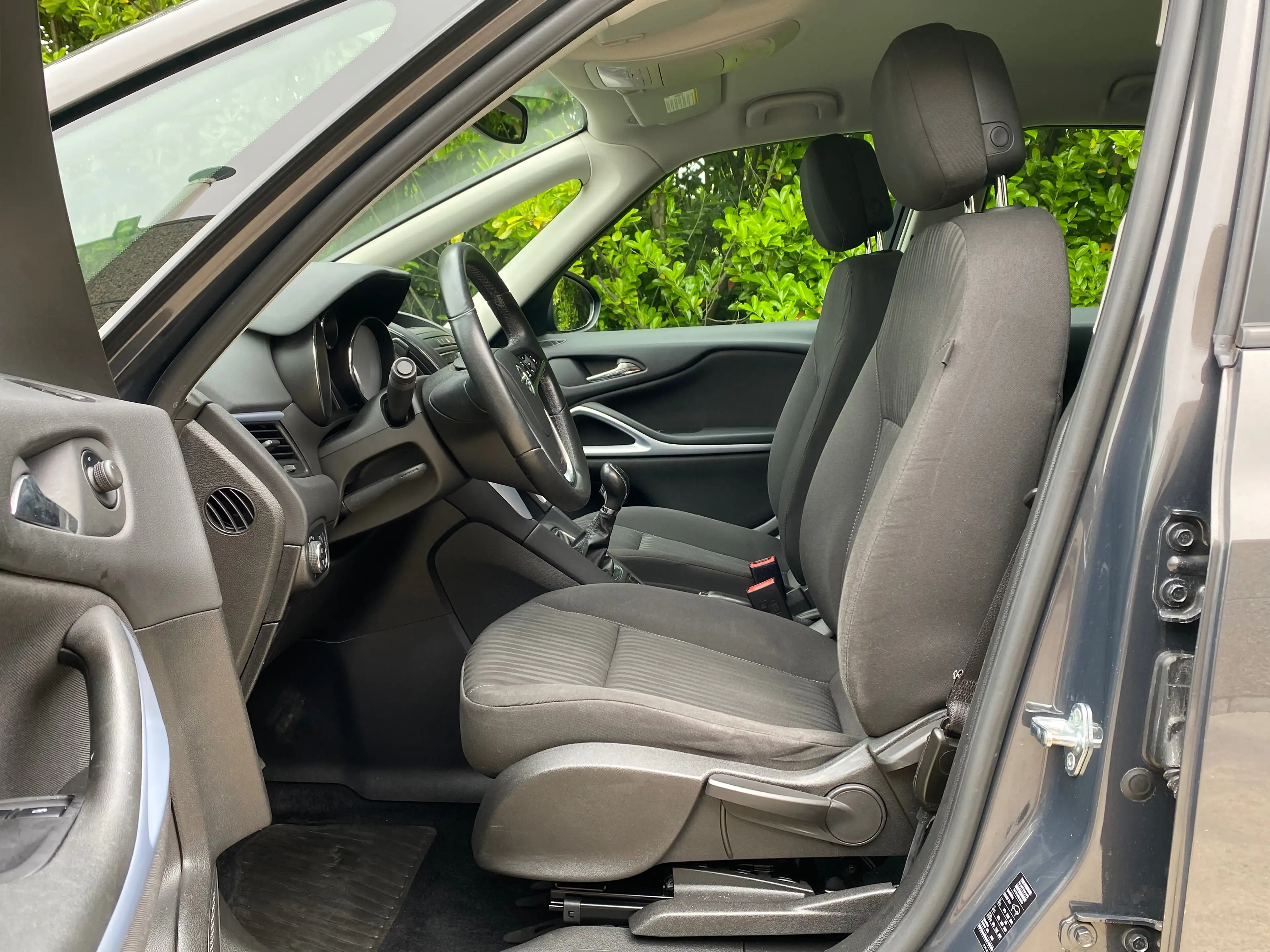 Opel Zafira Tourer 1.4 Turbo CLIM - NAVI - FULL CARNET - 1 MAIN - GARANTIE!!! — photo 7