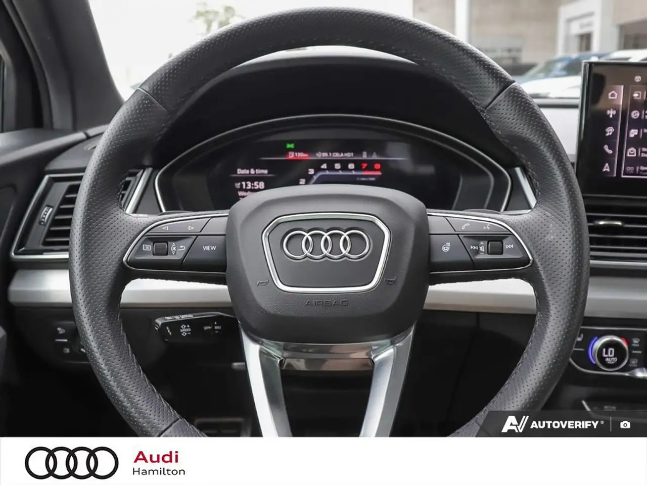 Audi Q5 снимка Audi Q5