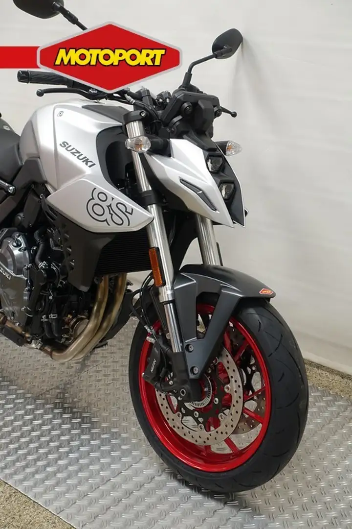 Suzuki GSX 8S Zwart - 2