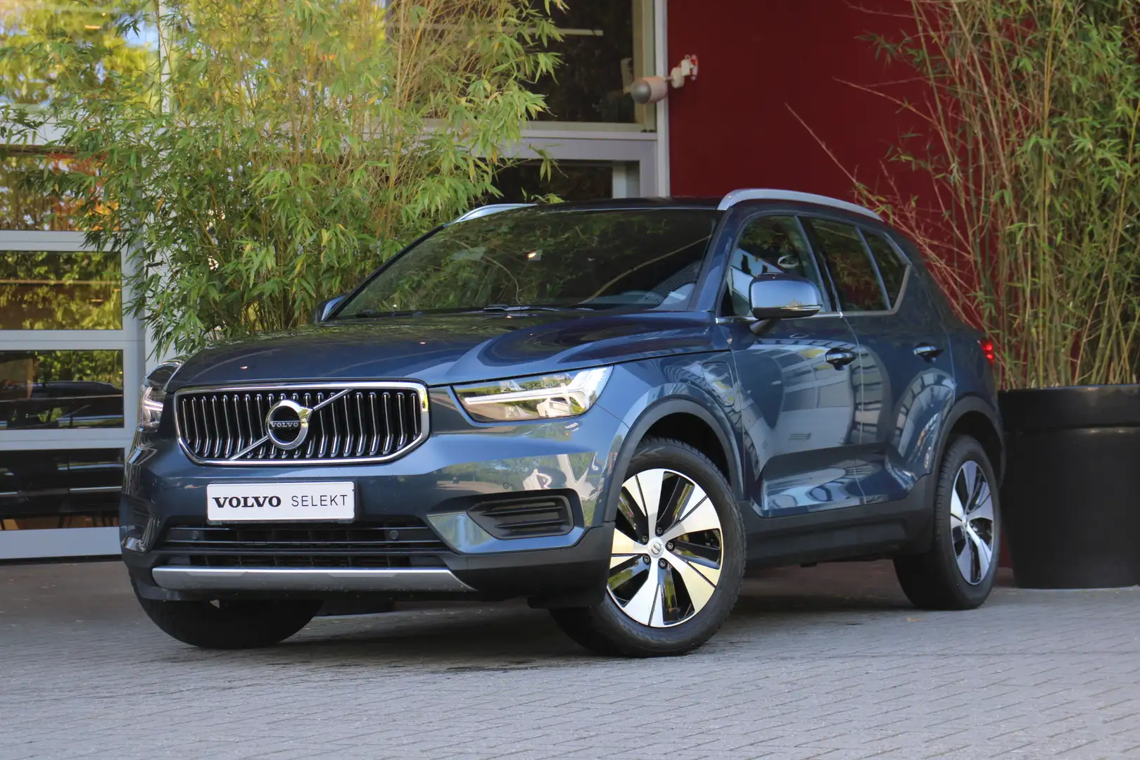 Volvo XC40 1.5 T5 Recharge Inscription Expression | Harman/Ka Blau - 1