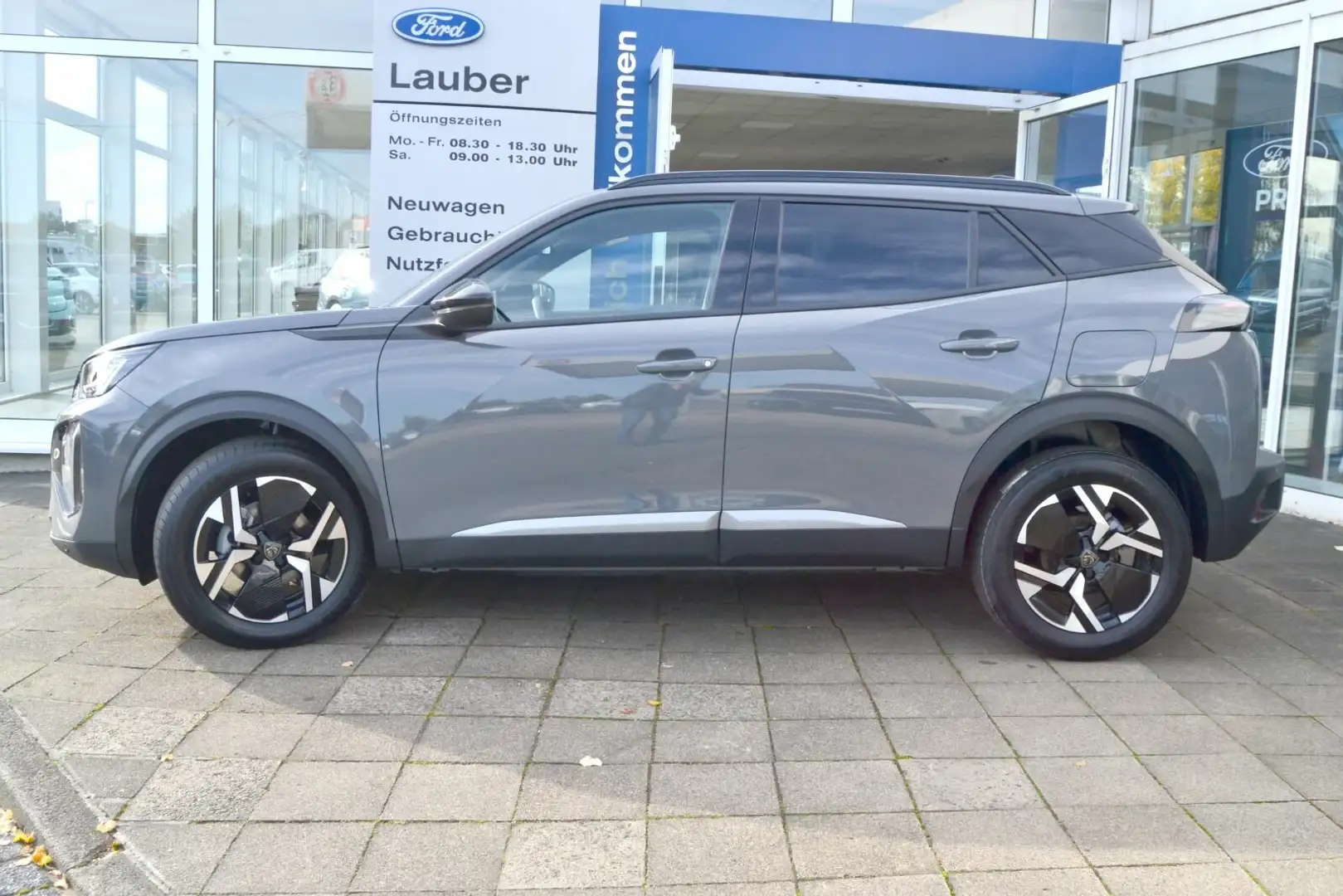 Peugeot 2008 2008 1,2 Allure AutoAC LMF PDC USB+DAB LED Grijs - 2