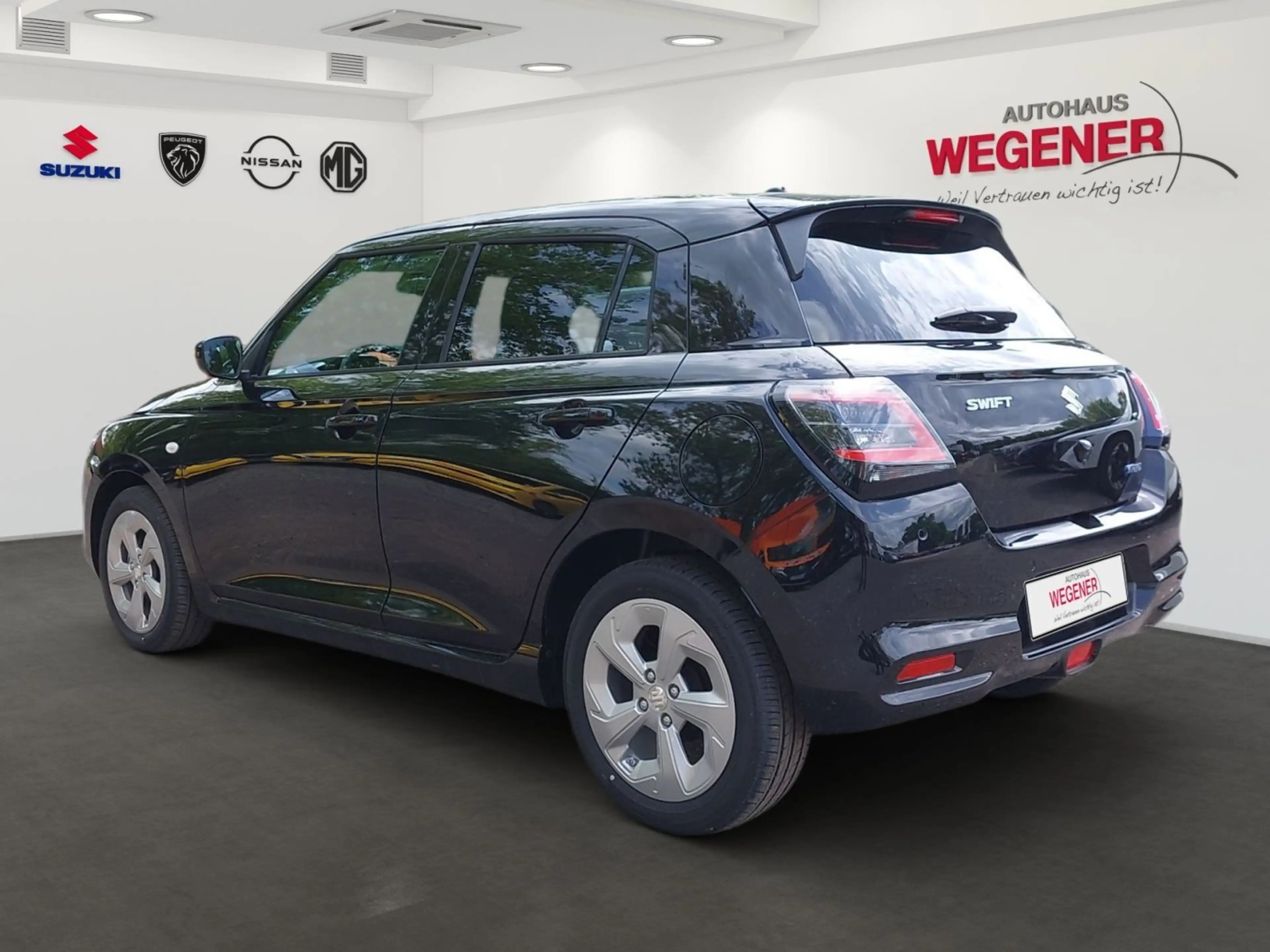 Suzuki Swift SWIFT COMFORT CVT HYBRID LED+ACC+NAVI+KAMERA+SHZ — photo 4