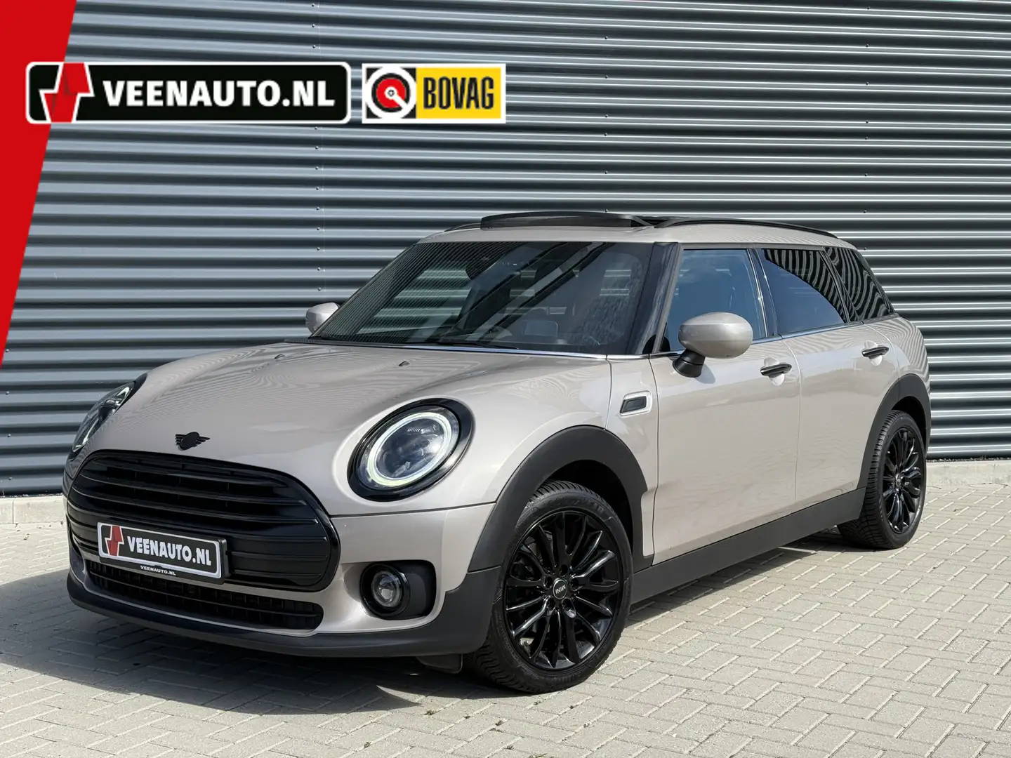 MINI Cooper Clubman 1.5 One Pano/Leder/Apple Grau - 1