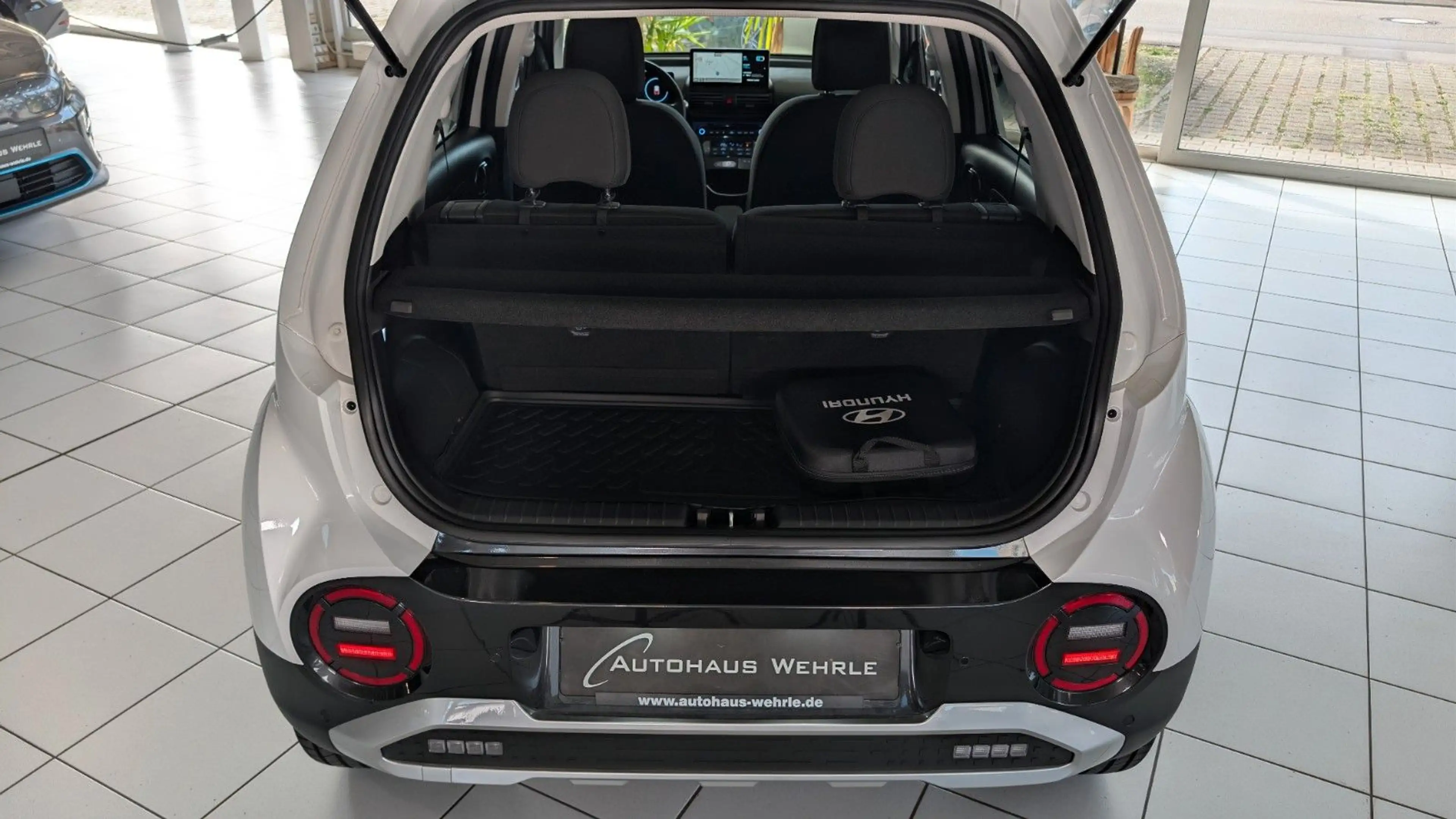 Hyundai Inster Elektro 85 kW Prime *Wärmepumpe*LED*ACC* — photo 13