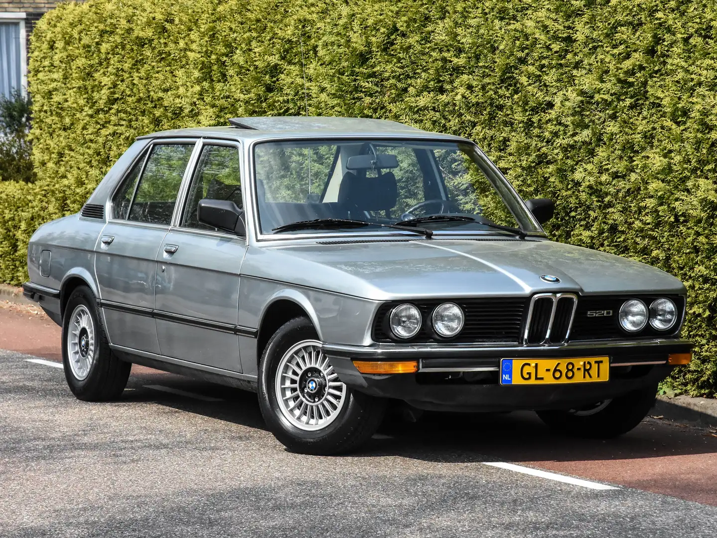 BMW 520 6-cil. aut. / 2e eig. / stuurbekracht. / schuifdak Blauw - 1