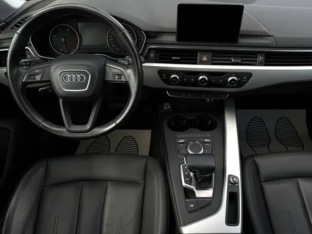 Audi A4 view 7
