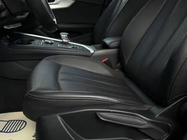 Audi A4 view 6