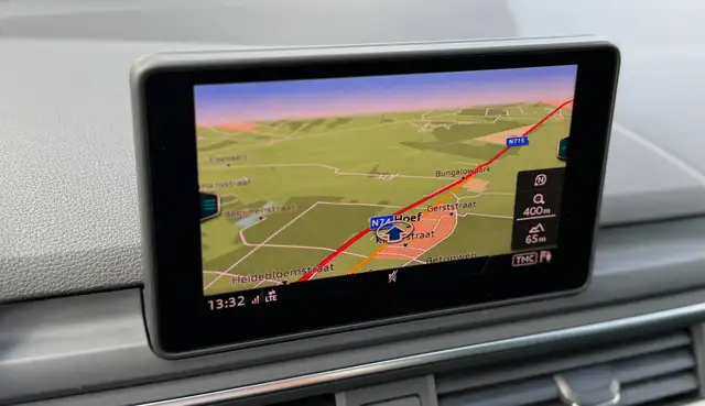 Audi A4 view 15