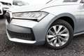Skoda Superb eTSI 150 DSG LED Nav Kam SunS SHZ SideA 110 kW ... Silber - thumbnail 5