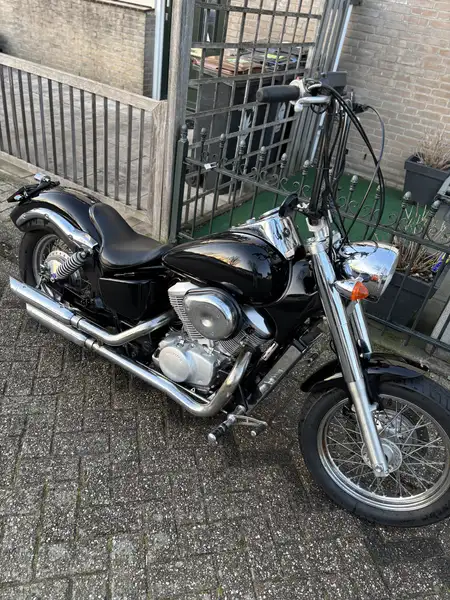 Honda Shadow 750 - foto 4