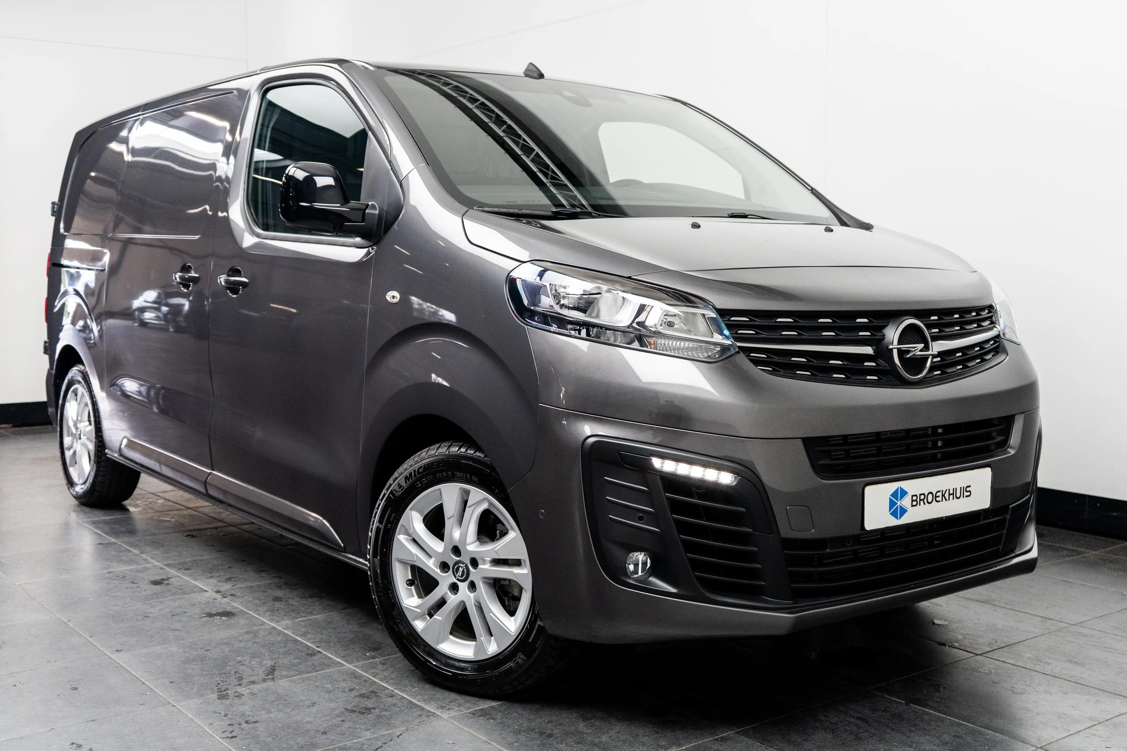 Opel Vivaro 2.0 BlueHDi 180pk Automaat L2 | Airconditioning | — photo 3