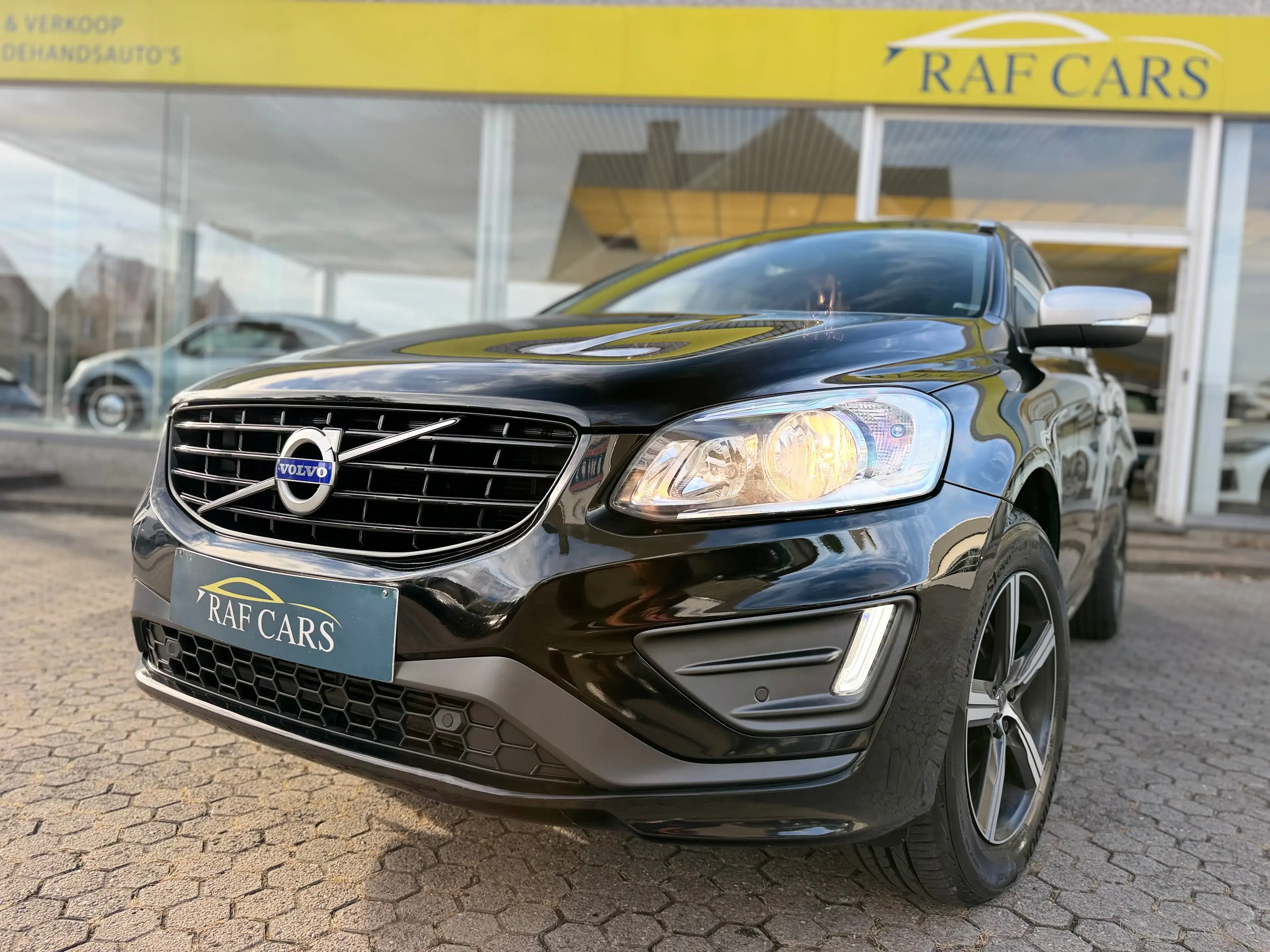 Volvo XC60 XC60 2.0 D4 Geartronic - GARANTIE - CARPASS - PANO - — photo 4