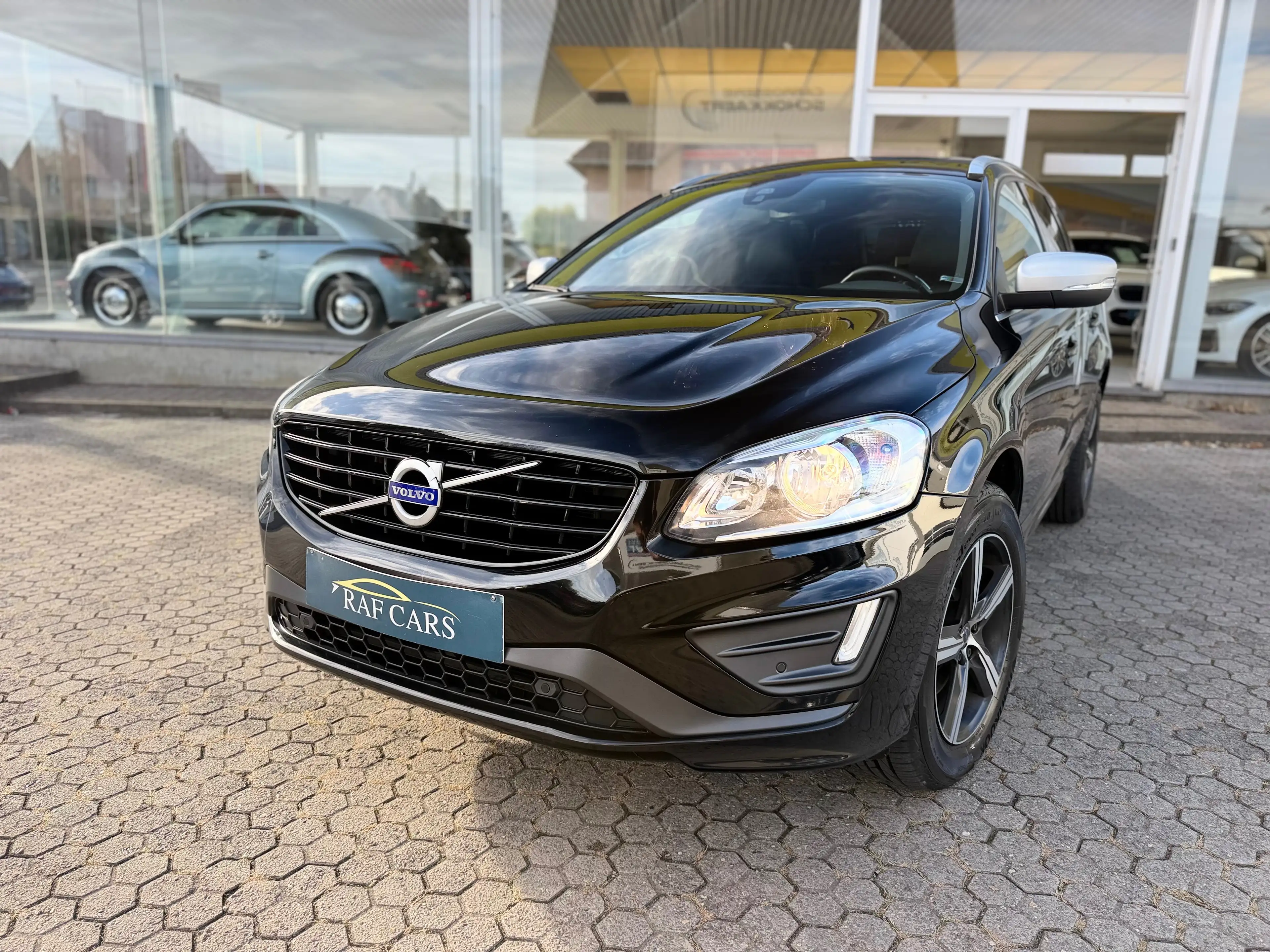 Volvo XC60 XC60 2.0 D4 Geartronic - GARANTIE - CARPASS - PANO - — photo 2