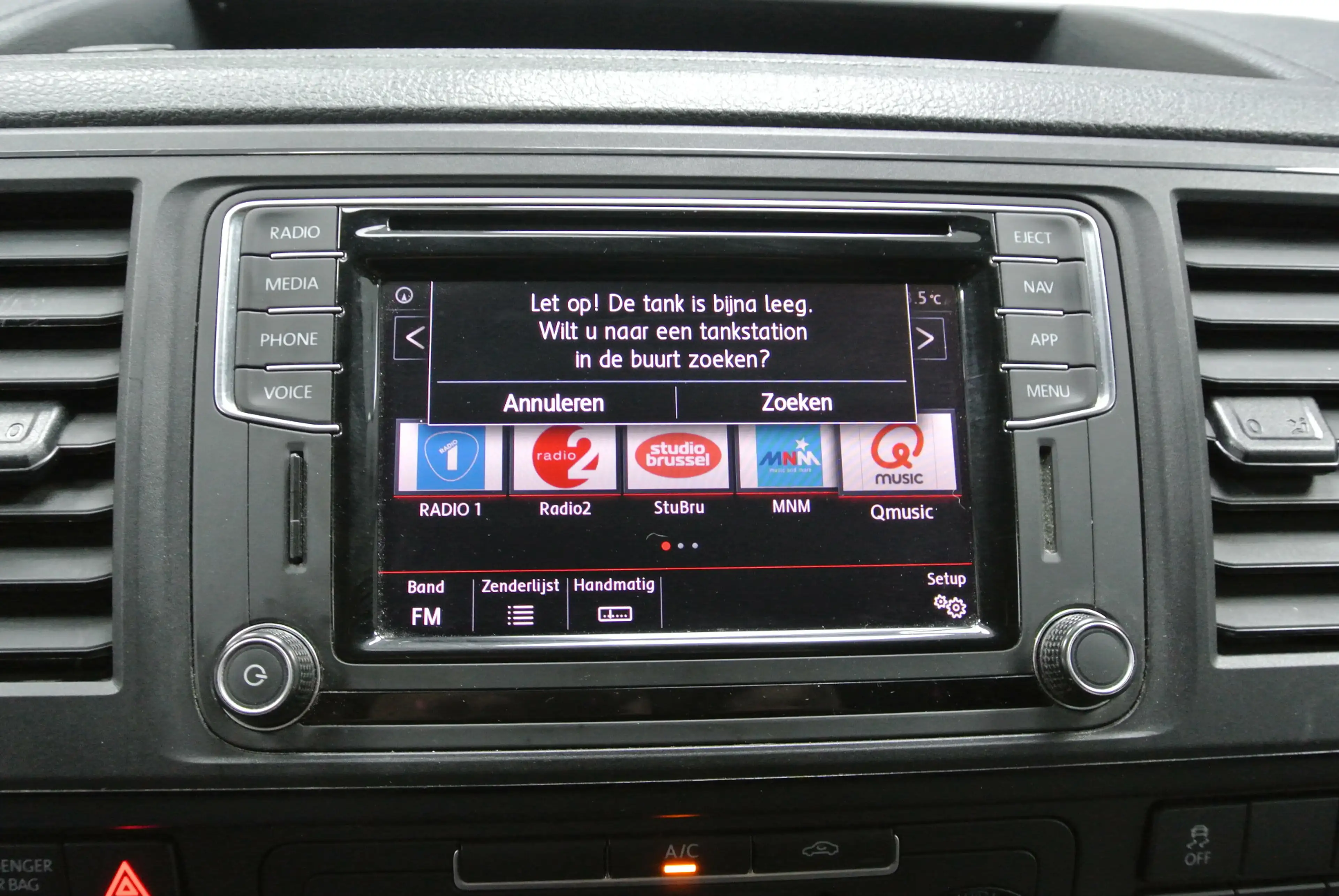 Volkswagen Transporter — photo 10