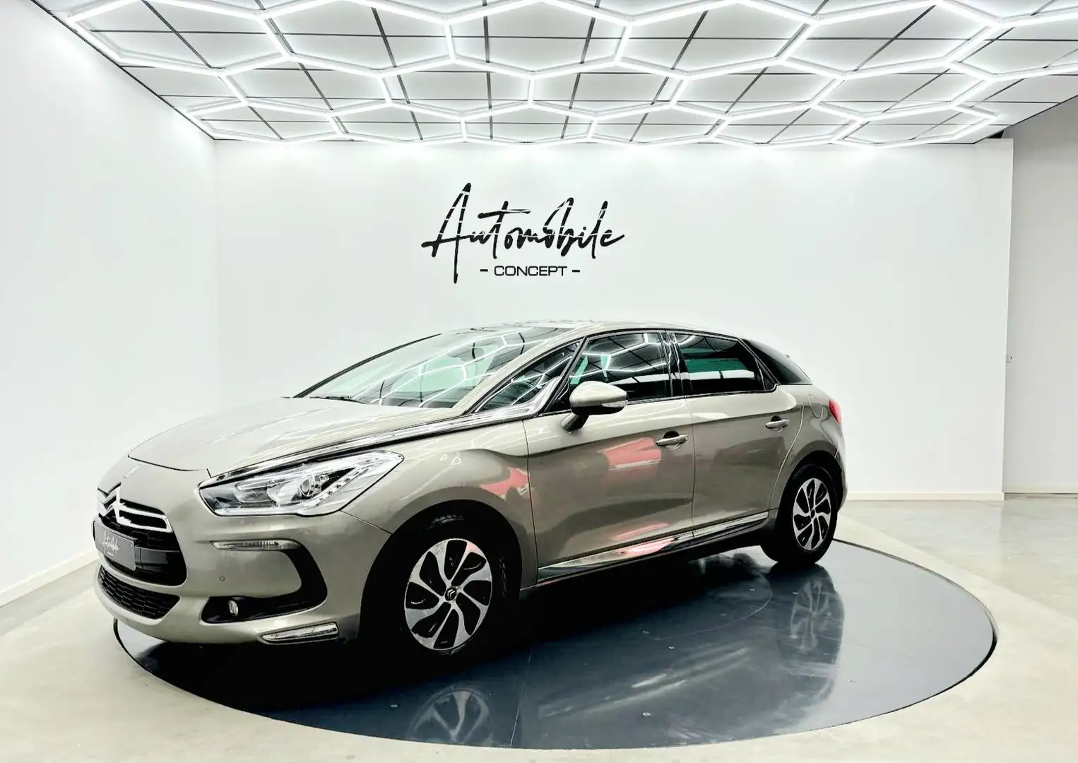 Citroen DS5 ✅️1AN GARANTIE ✅️ BOITE AUTOMATIQUE Gris - 1