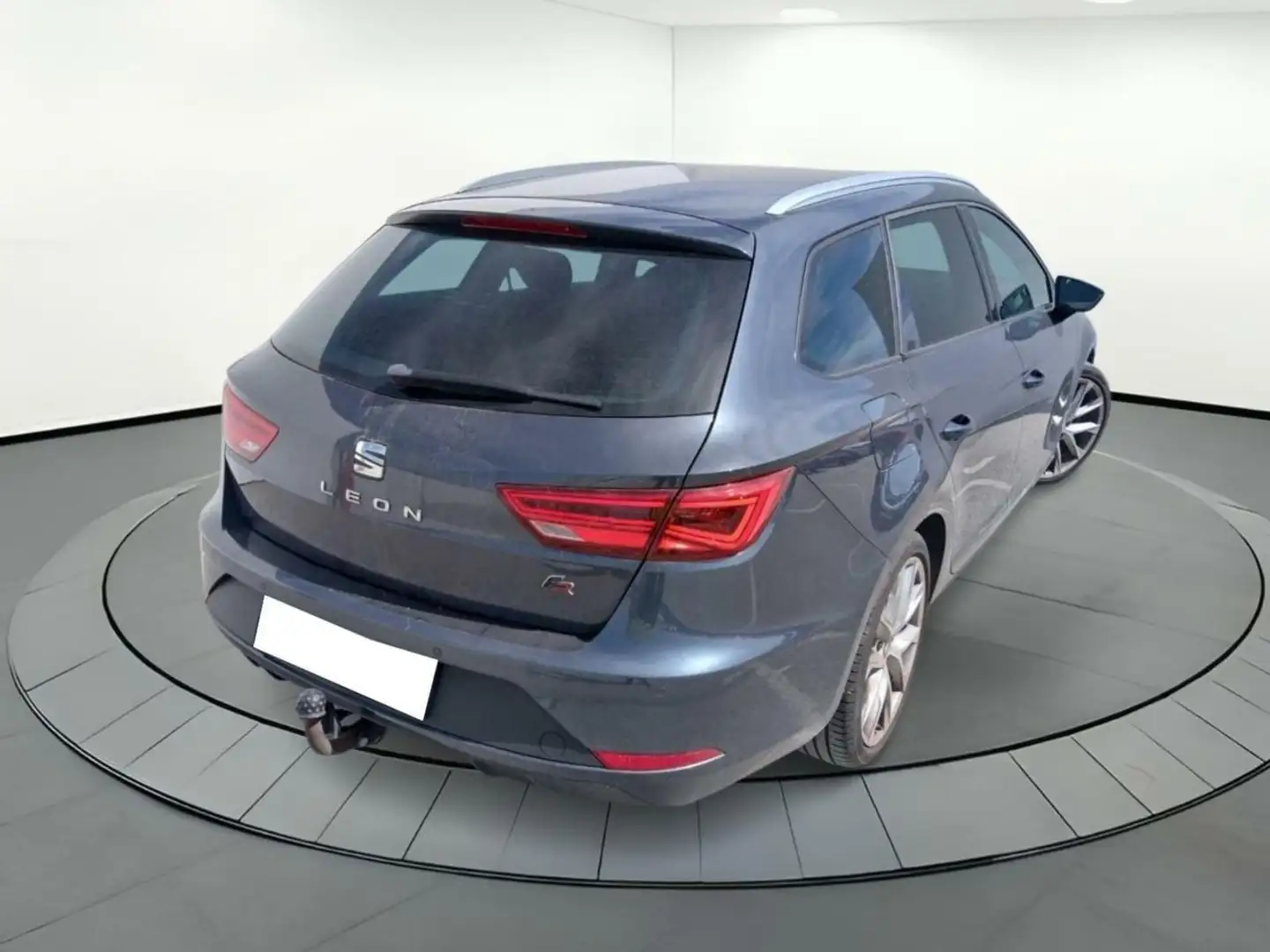 SEAT Leon ST 5F8 FR FAST LANE 2.0 TDI 150CV MT6 E6 Gris - 2