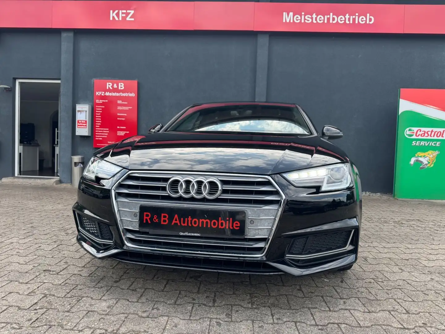 Audi A4 Lim. 35 TDI sport*Navi*Led*Automatik* Zwart - 2