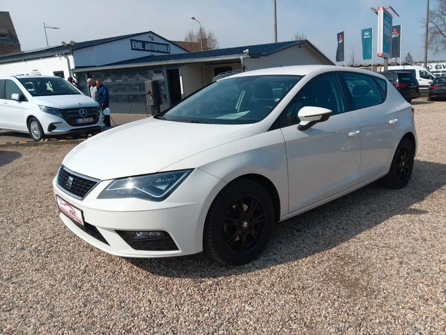 SEAT Leon Style Navi LED Klima Tempomat PDC hinten Weiß - 1