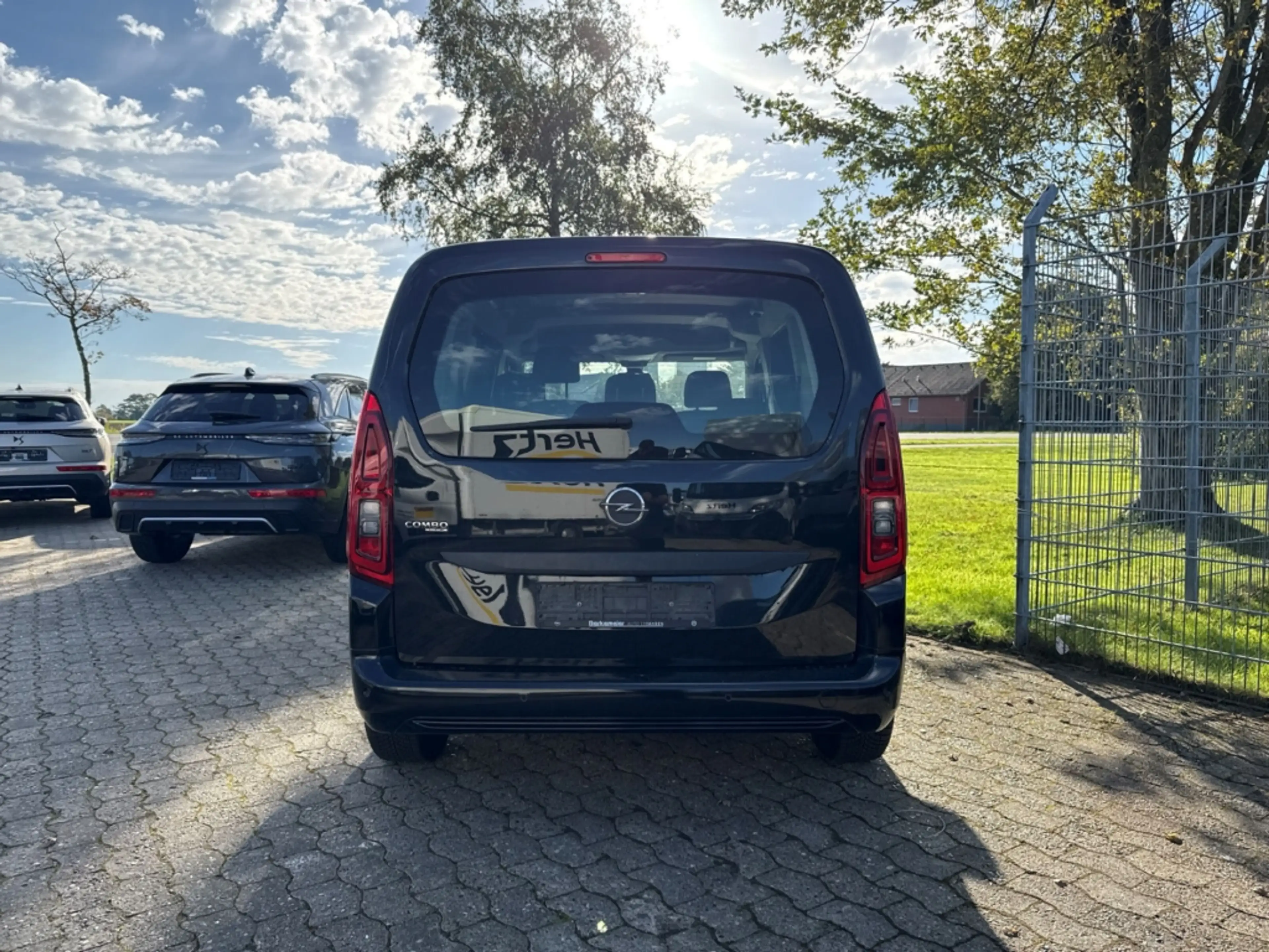 Opel Combo Life Edition Navi Digitales Cockpit Apple CarPlay Andro — photo 4