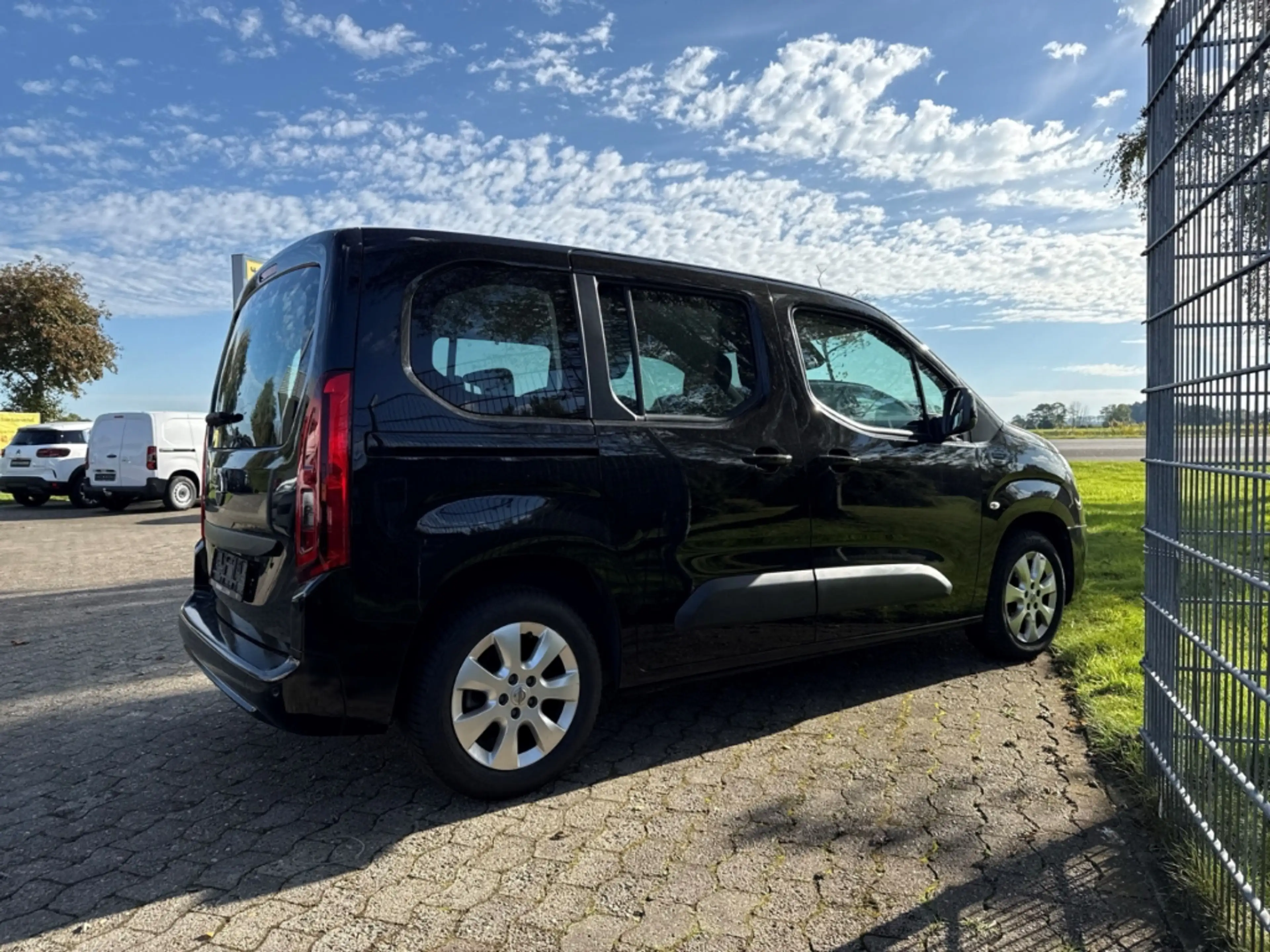 Opel Combo Life Edition Navi Digitales Cockpit Apple CarPlay Andro — photo 6