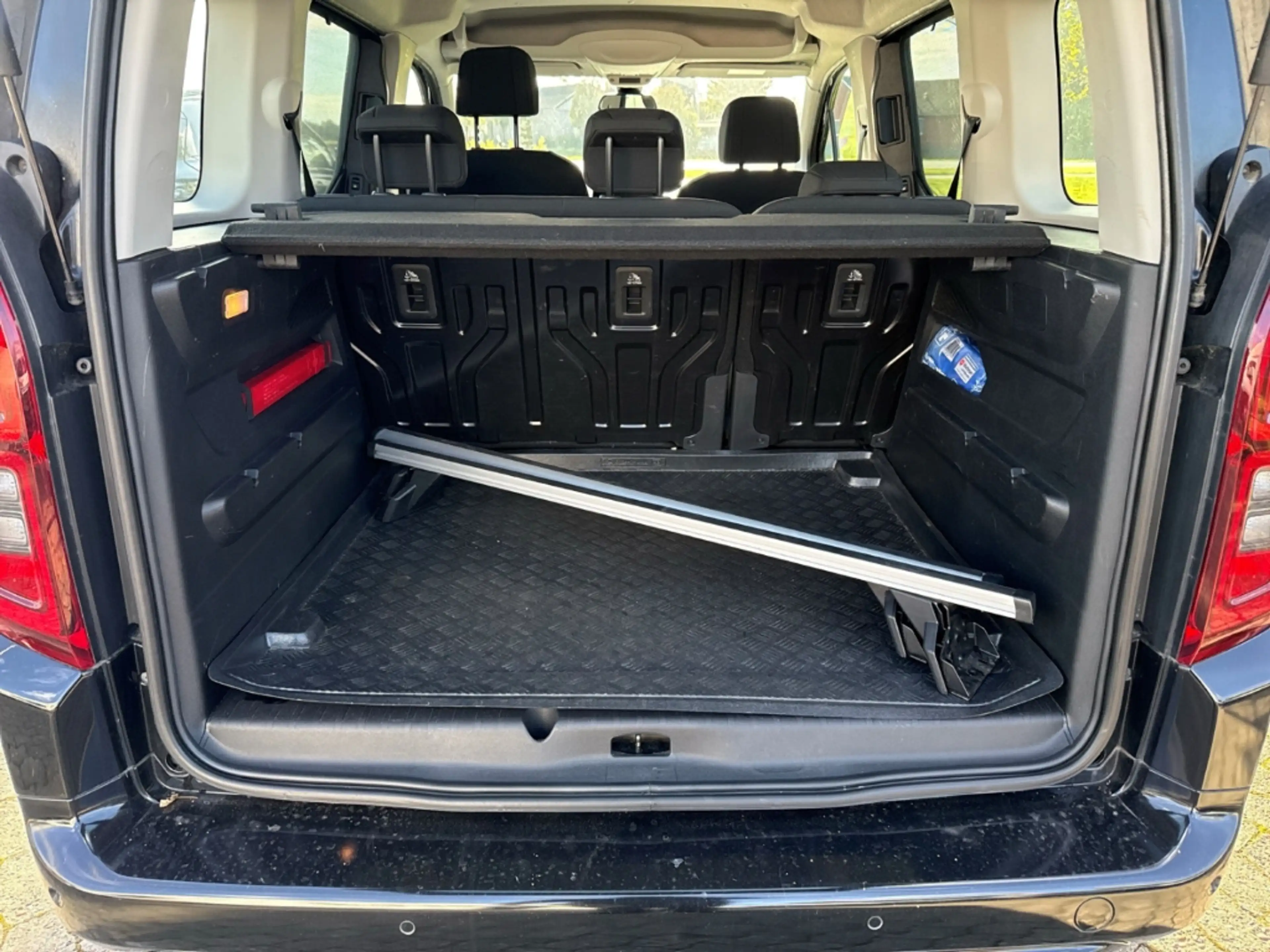 Opel Combo Life Edition Navi Digitales Cockpit Apple CarPlay Andro — photo 8