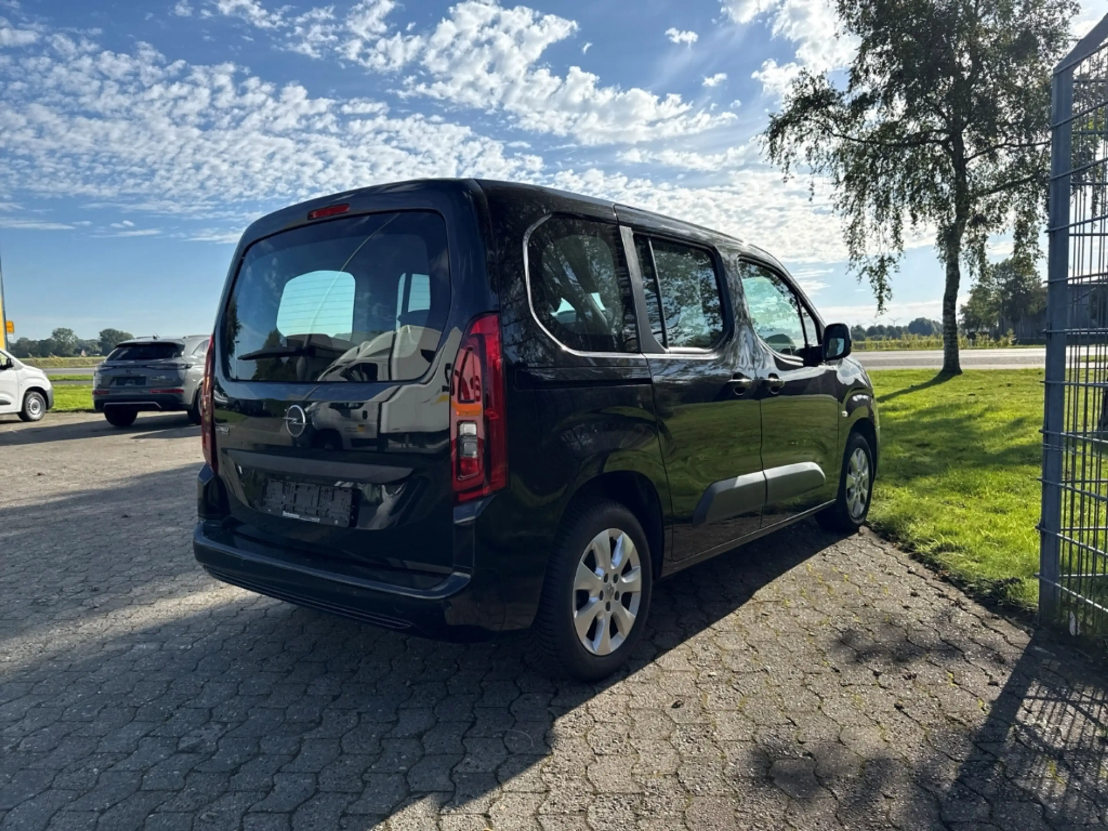 Opel Combo Life Edition Navi Digitales Cockpit Apple CarPlay Andro — photo 5