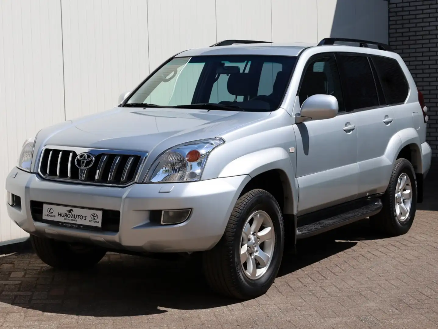 Toyota Land Cruiser 4.0 V6 VVT-i | Automaat | 8-Persoons | Clima Zilver - 1