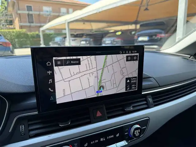 Audi A4 view 22