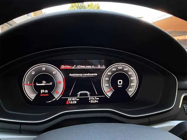 Audi A4 view 14