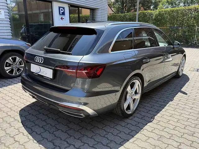 Audi A4 view 5