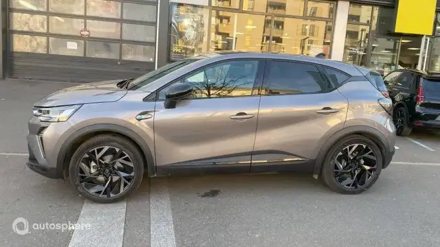 Renault Captur view 4