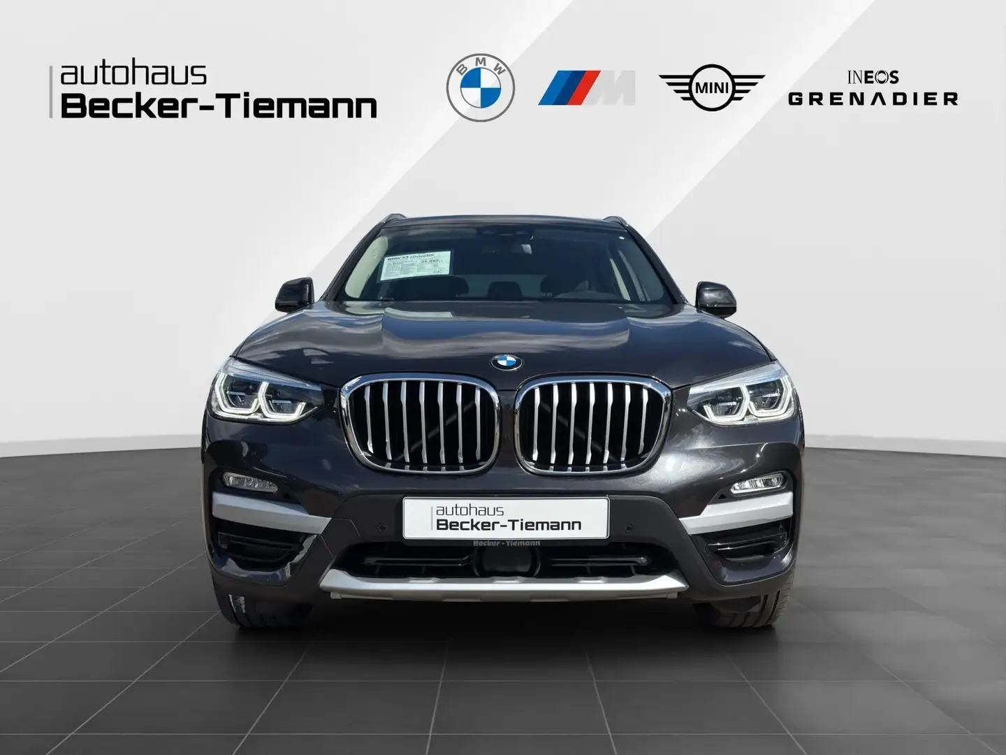 BMW X3 xDrive30i Navi/Head-Up/AHK/Standheizung/Driving+/P Grigio - 2