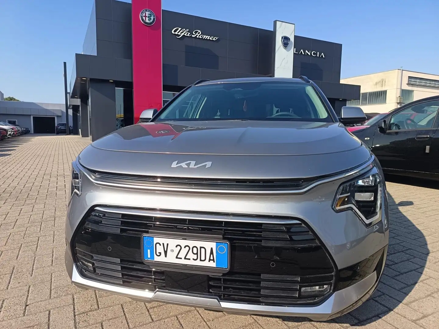 Kia Niro Niro 1.6 GDi DCT HEV Evolution Grau - 2